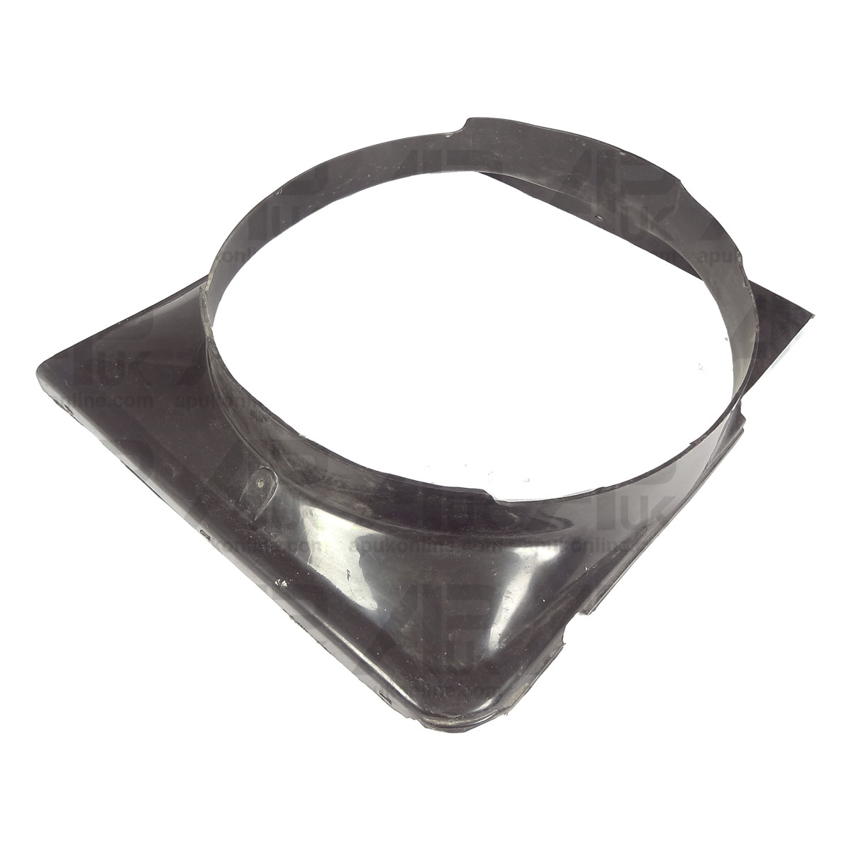 Plastic Radiator Fan Cowl for Ford 7000 7600 7610 335 4100 4110 5110 Tractor